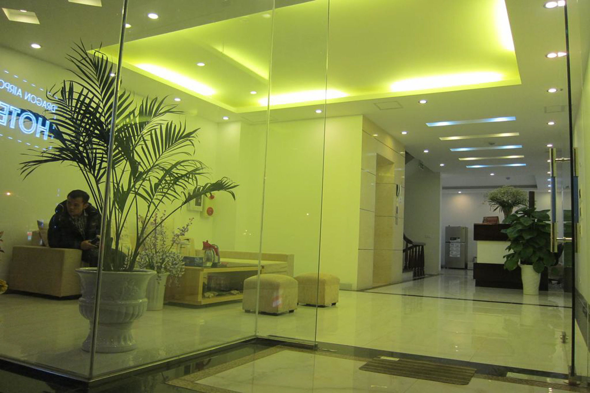 Dragon Airport Hotel Noi Bai Exterior foto